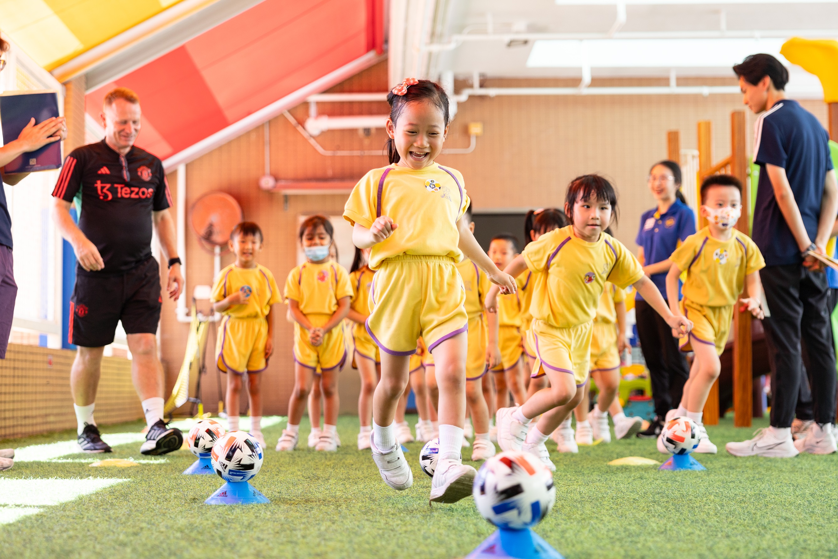 低班 賽馬會學界足球發展計劃 – 幼稚園足球體驗課 K2 Jockey Club School Football Development Scheme – Kindergarten Football Experience Lesson (23-24)